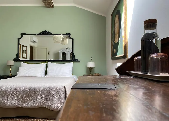 Blq 01boutique Bed and breakfast 4*